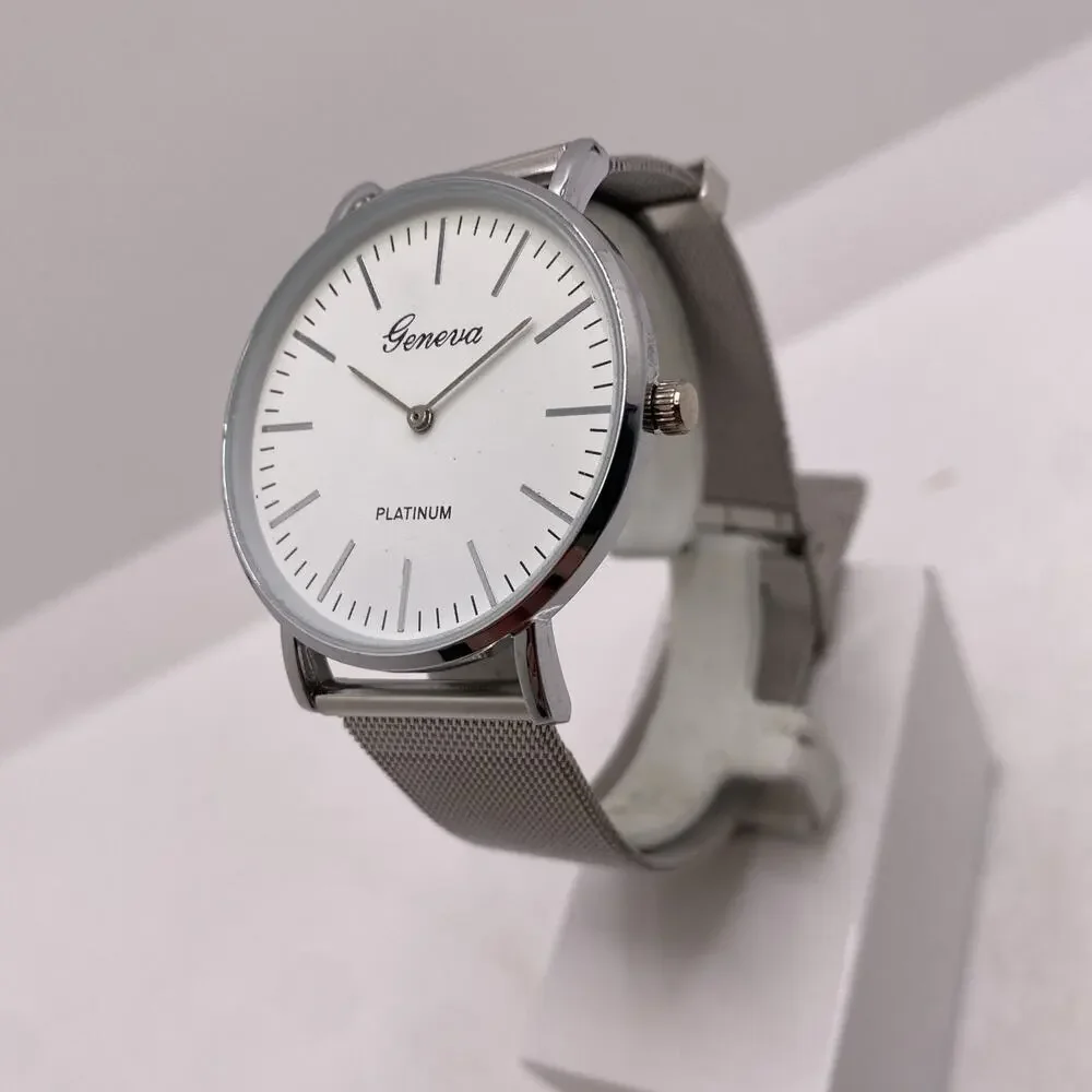 Geneva Platinum New Womens Silver Quartz Fashion Watch Works New Battery